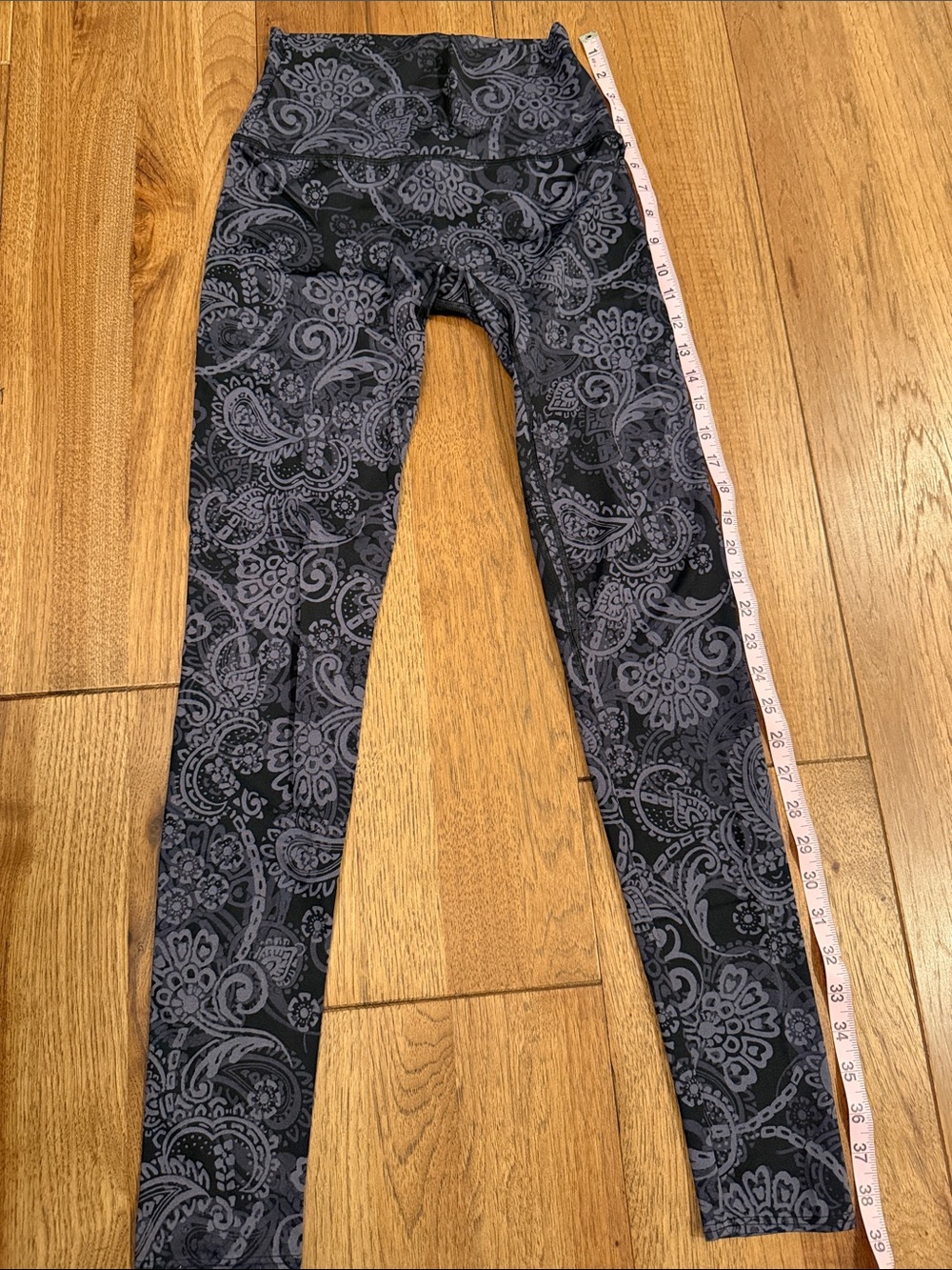 K-DEER Small Gray Black Paisley Leggings Yoga Athletic Pants Made USA